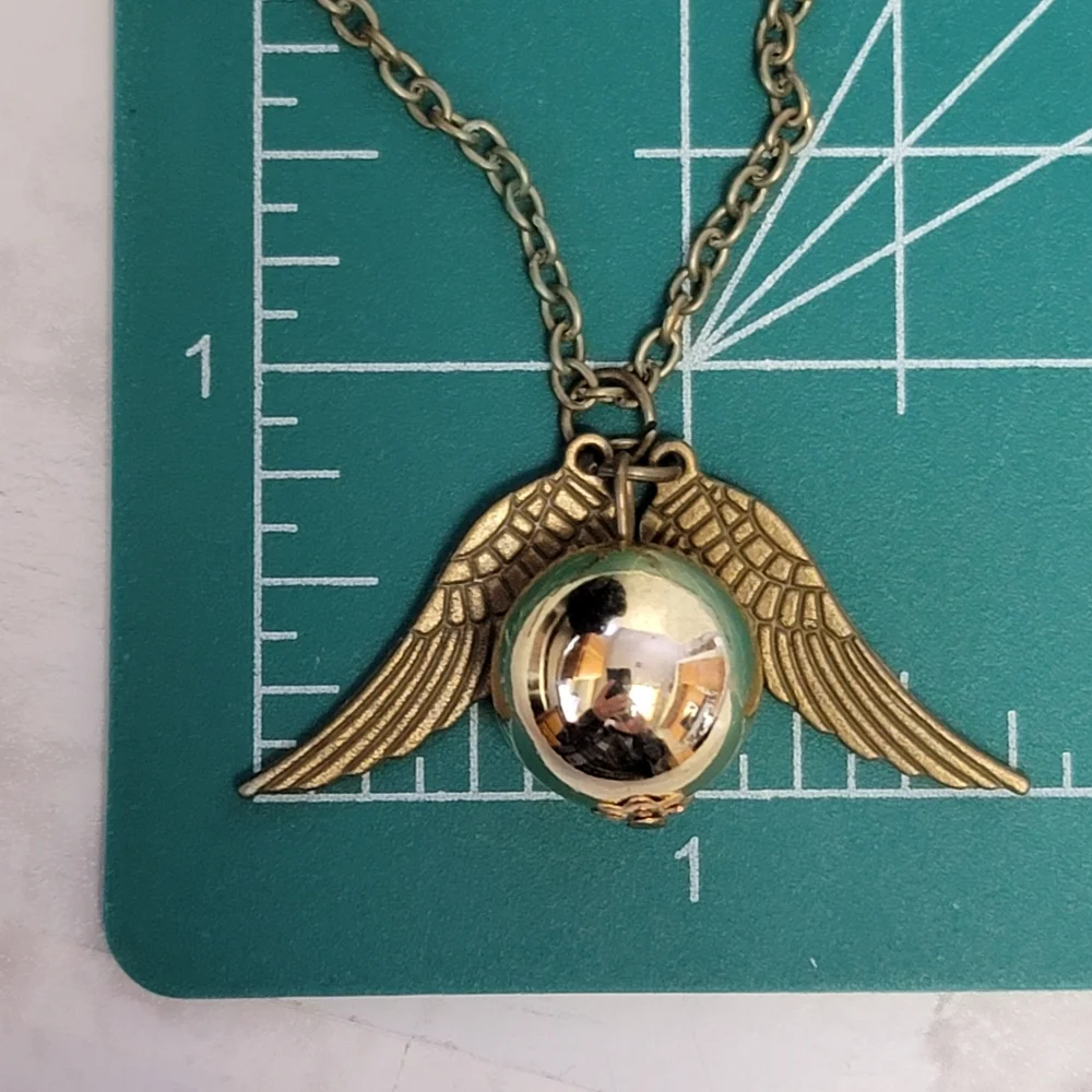Harry Potter Golden Snitch Necklace 20" Brass Gold Tone Pendant Wings Quidditch - Picture 6 of 6